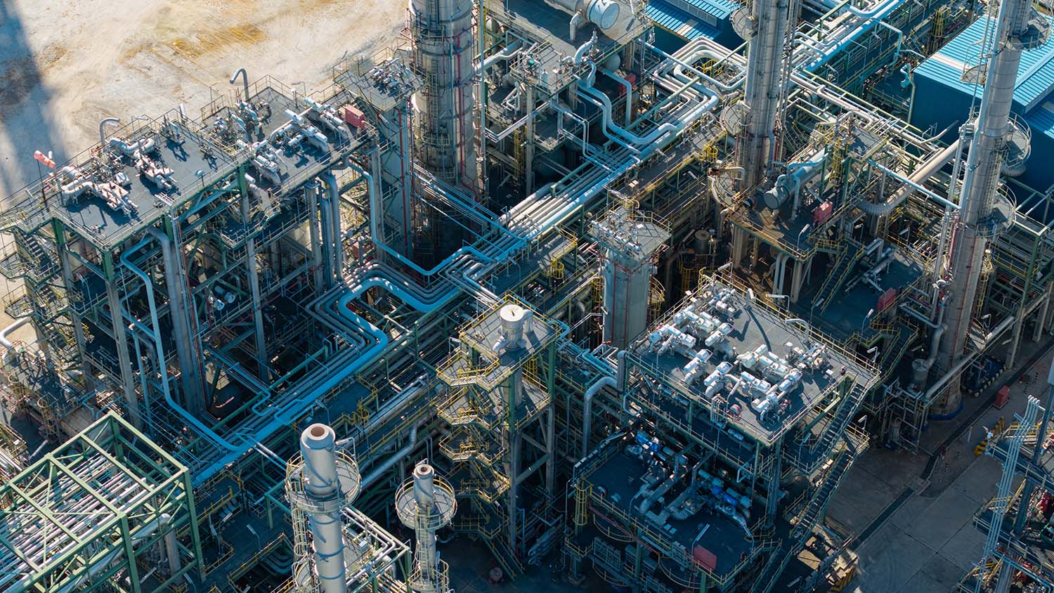 aerial-view-of-natural-gas-separation-plant